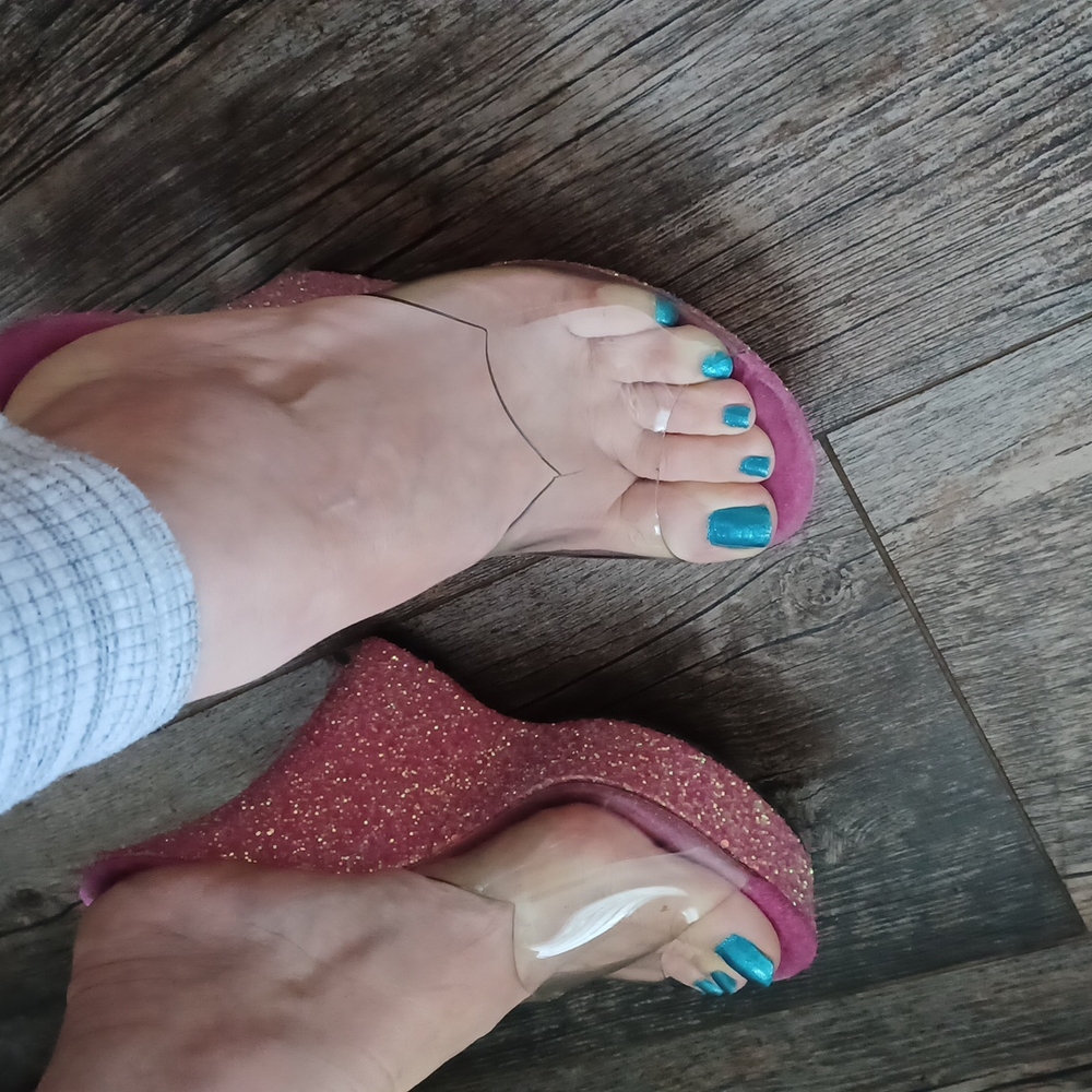 Platforms - Picture 14 of 16